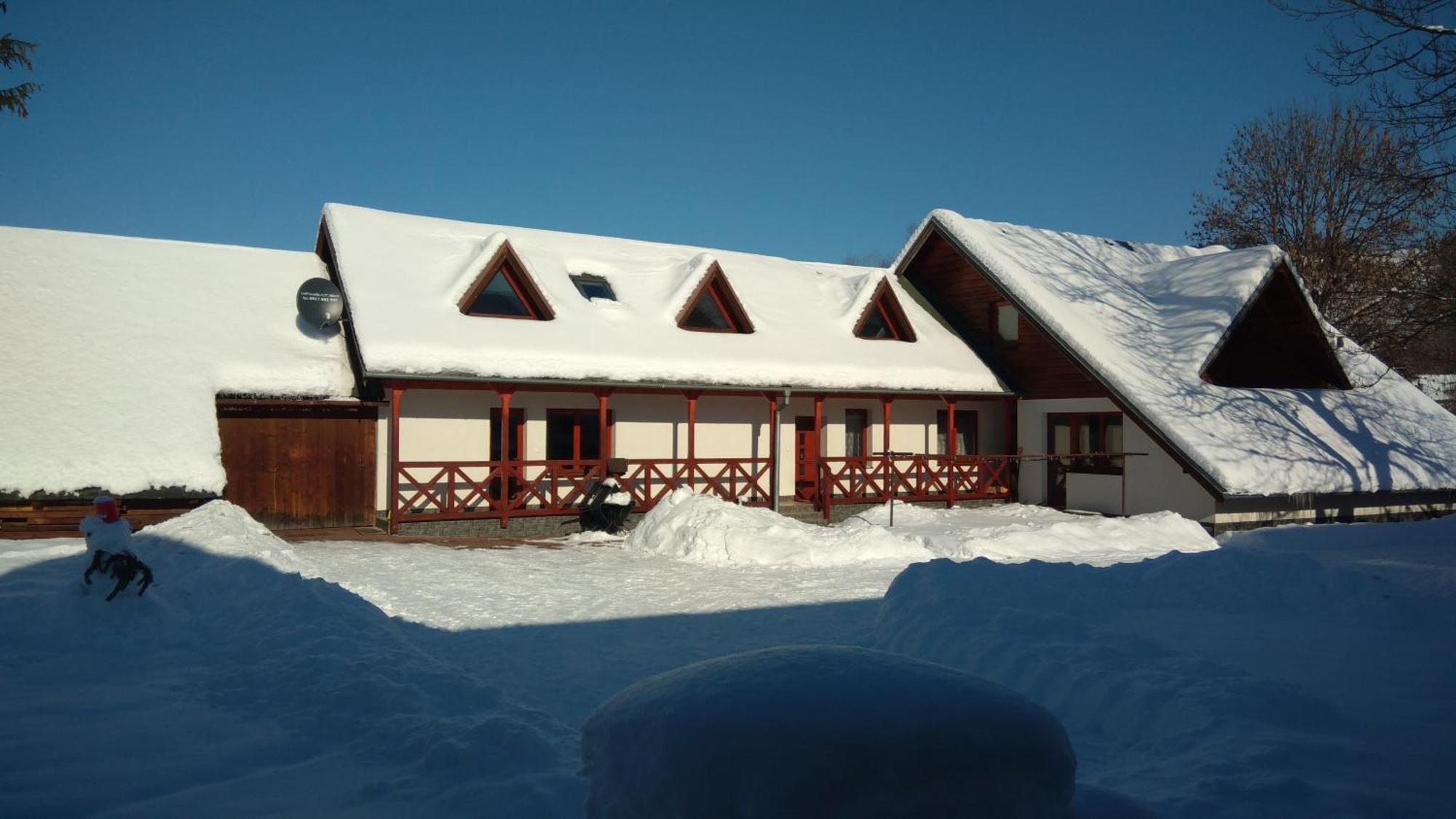 Apartman Route 18 Liptovský Mikuláš エクステリア 写真