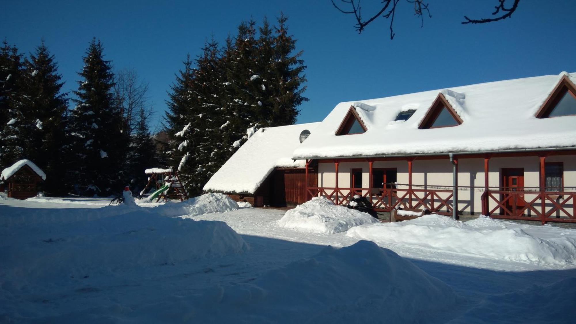 Apartman Route 18 Liptovský Mikuláš エクステリア 写真