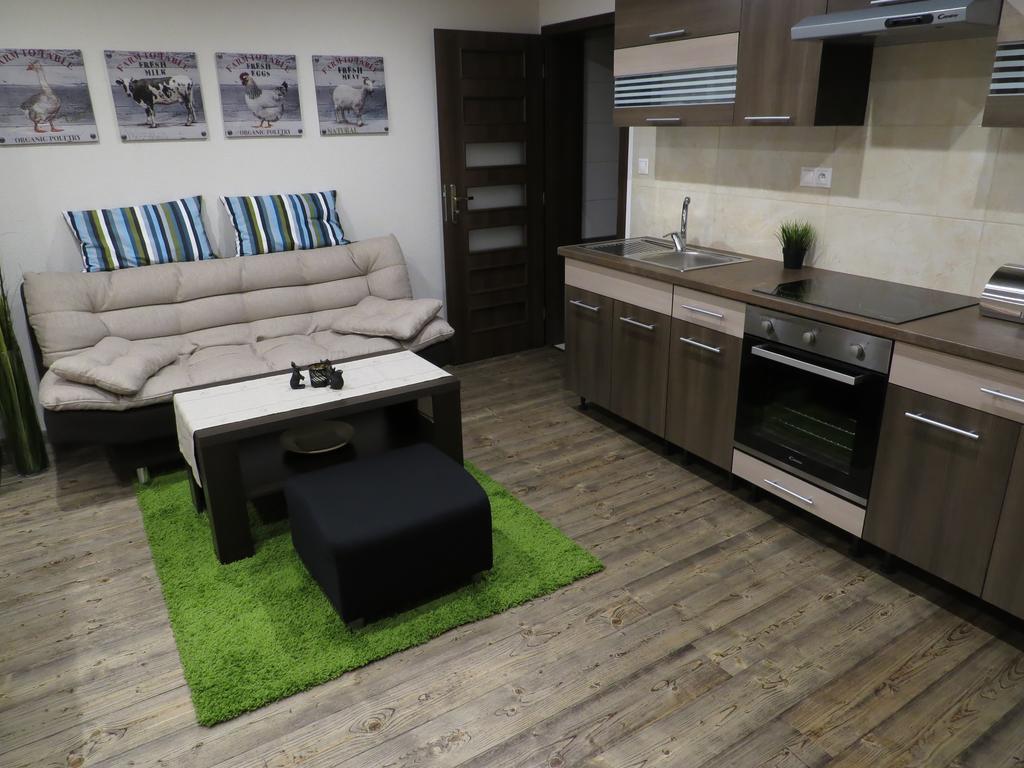 Apartman Route 18 Liptovský Mikuláš エクステリア 写真